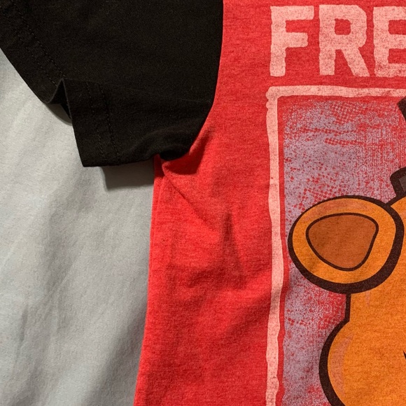 Kids Five Nights at Freddy‘s hoodie T-shirt - Picture 4 of 4